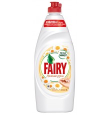 Средство для мытья посуды Fairy Ромашка и витамин Е (650 мл)