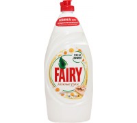 Средство для мытья посуды Fairy Oxi Ромашка и витамин Е (900 мл)