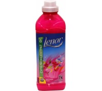 Кондиционер-суперконцентрат для белья Lenor Цветущие поля (930 мл)